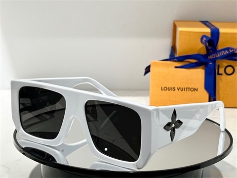 LV sunglass-666